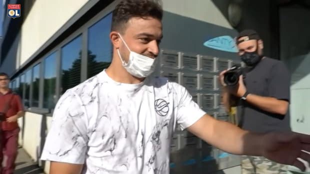 Behind the scenes of Shaqiri's arrival at Lyon